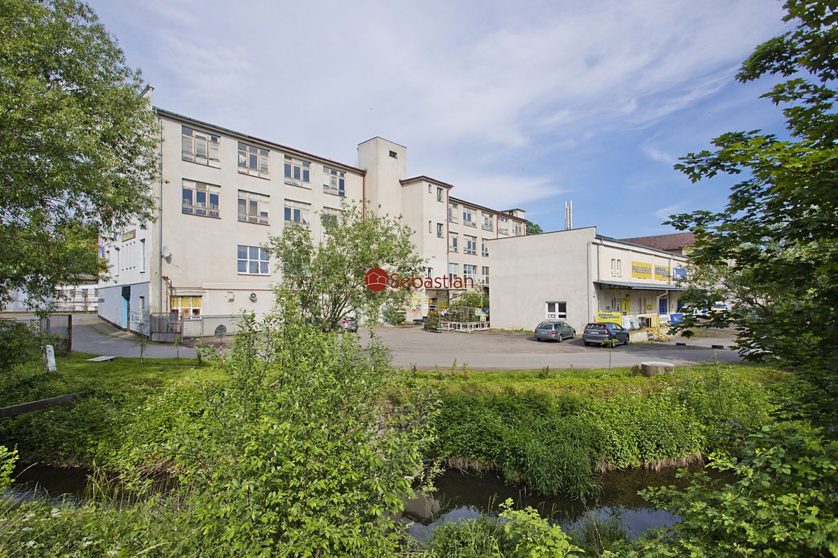 Pronájem komerčního pozemku 303 m² – fotografie 3