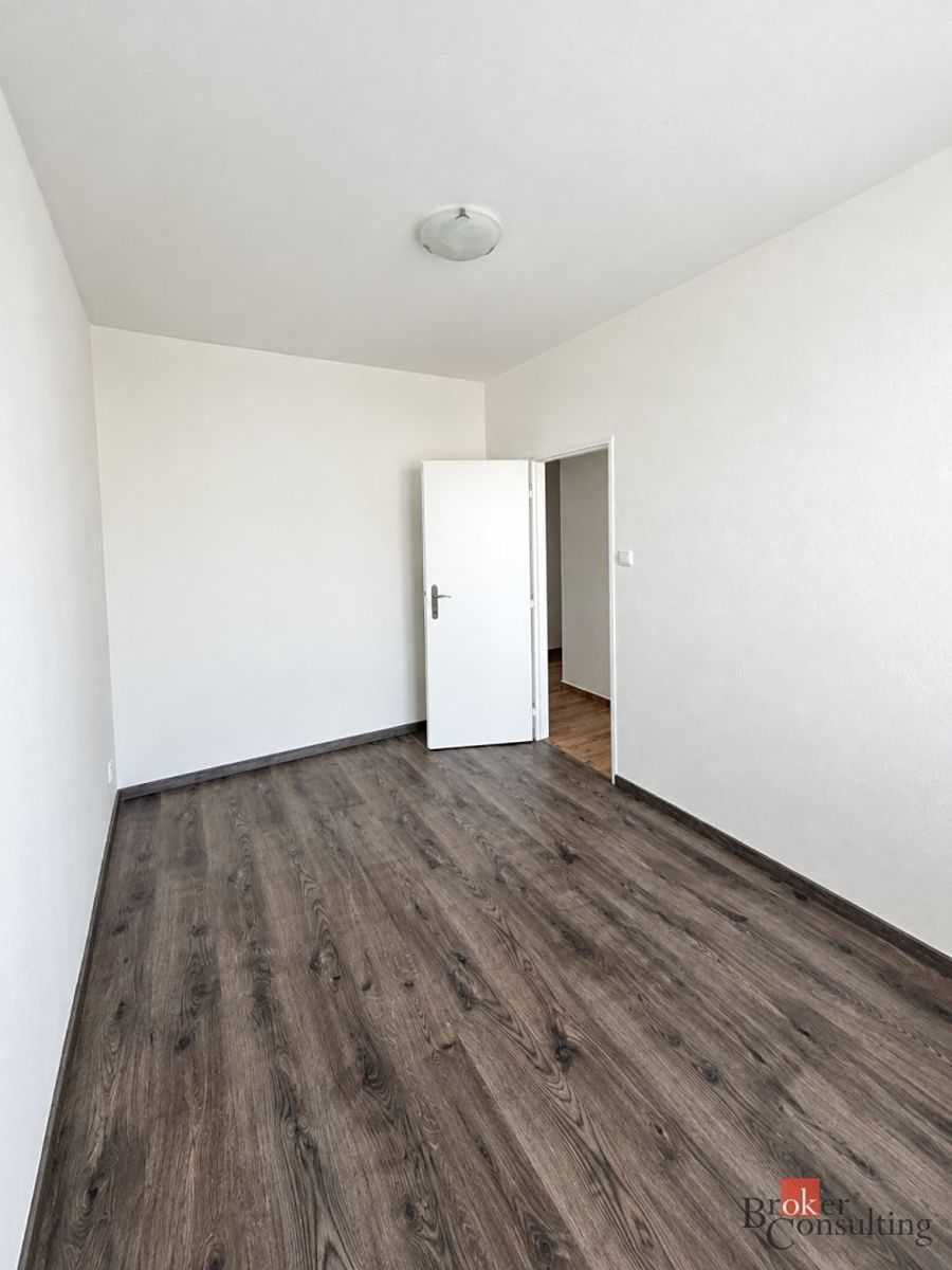 Pronájem bytu 3+1 76 m² – fotografie 4