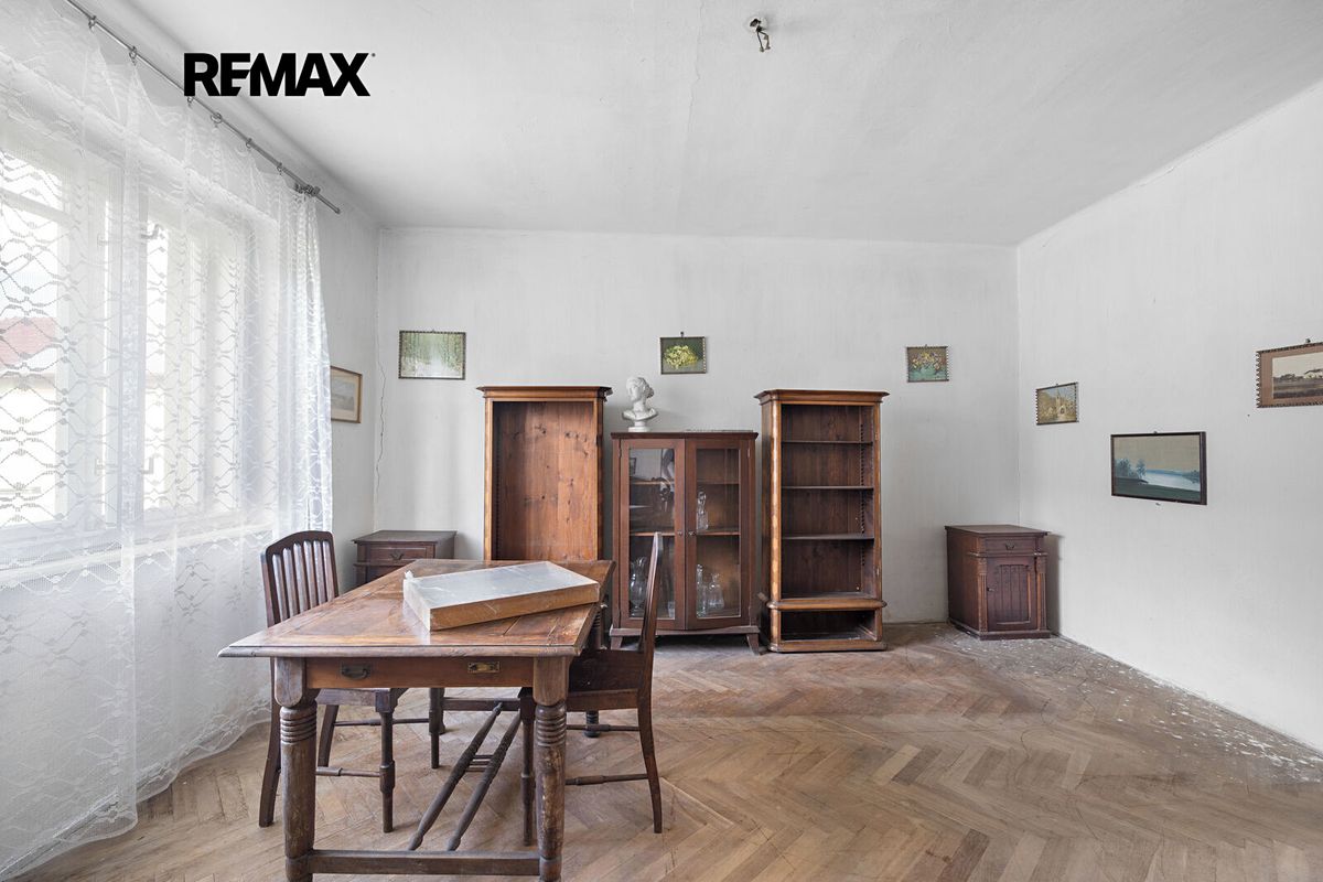 Prodej rodinného domu 160 m², pozemek 723 m² – fotografie 4