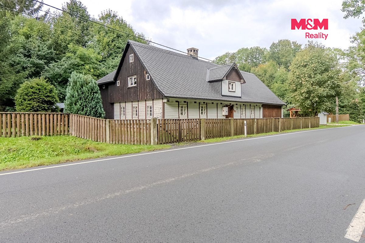 Prodej chalupy 180 m², pozemek 1066 m² – fotografie 2