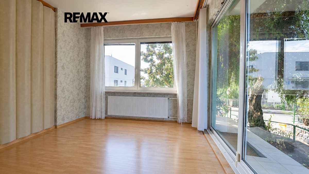 Prodej rodinného domu 284 m², pozemek 514 m² – fotografie 5