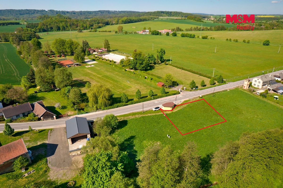 Prodej stavebního pozemku 1018 m² – fotografie 2