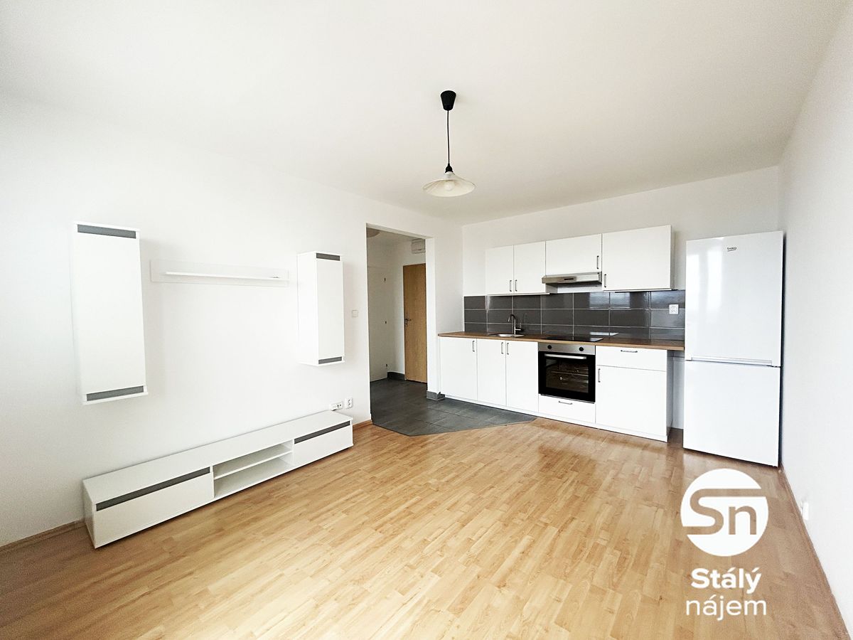 Pronájem bytu 2+kk 33 m² – fotografie 3