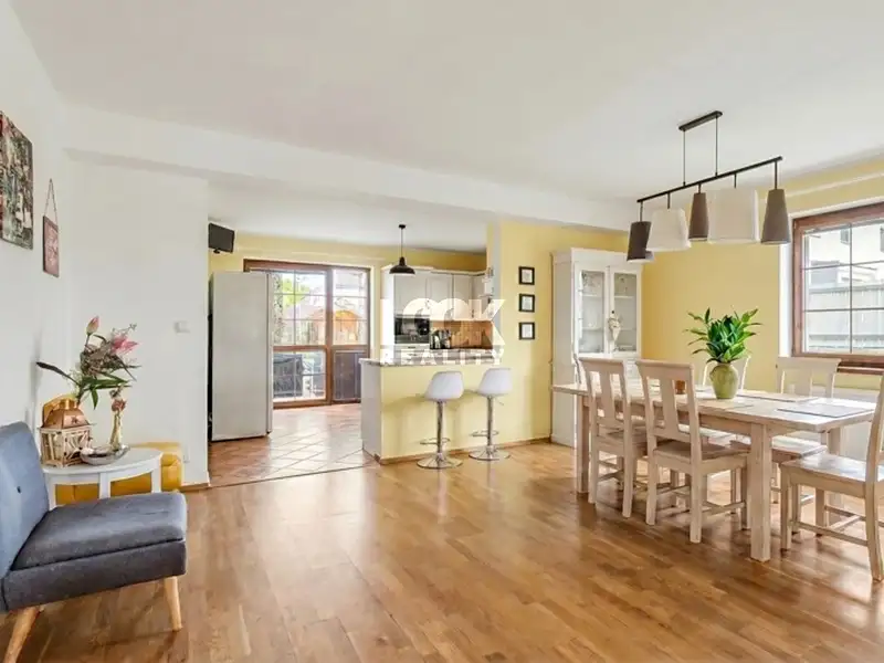 Prodej vily 438 m², pozemek 1025 m², Praha – náhled fotky 1