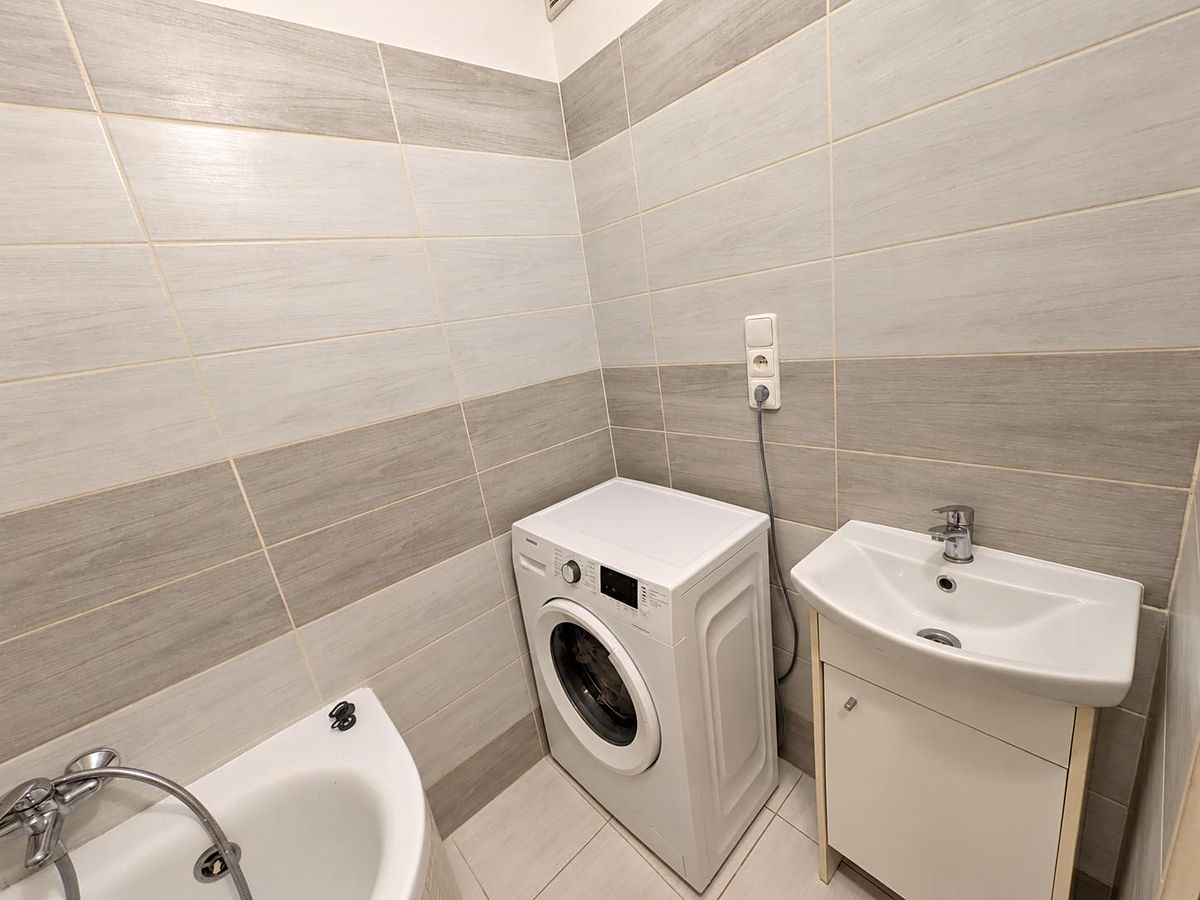 Pronájem bytu 2+kk 59 m² – fotografie 4