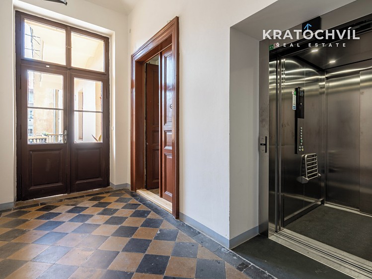 Pronájem bytu 3+kk, 101 m² (21 z 27)