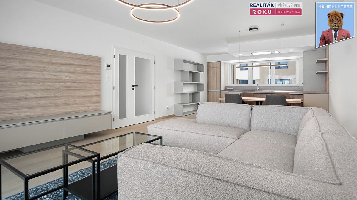 Pronájem rodinného domu 156 m², pozemek 398 m² – fotografie 2