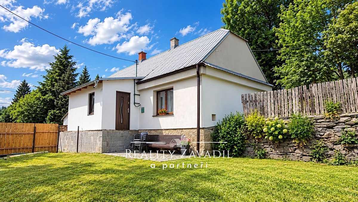 Prodej rodinného domu 70 m², pozemek 421 m²