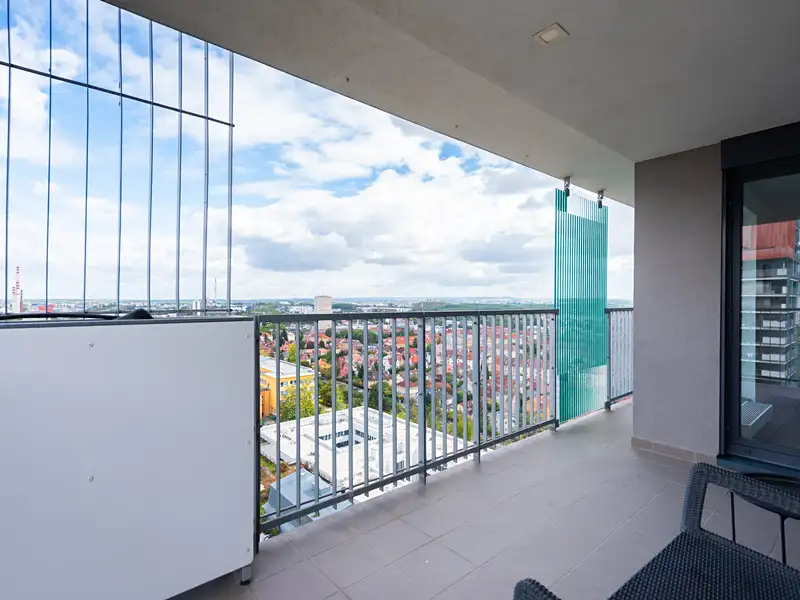 Prodej bytu 2+kk 71 m², Praha – náhled fotky 1