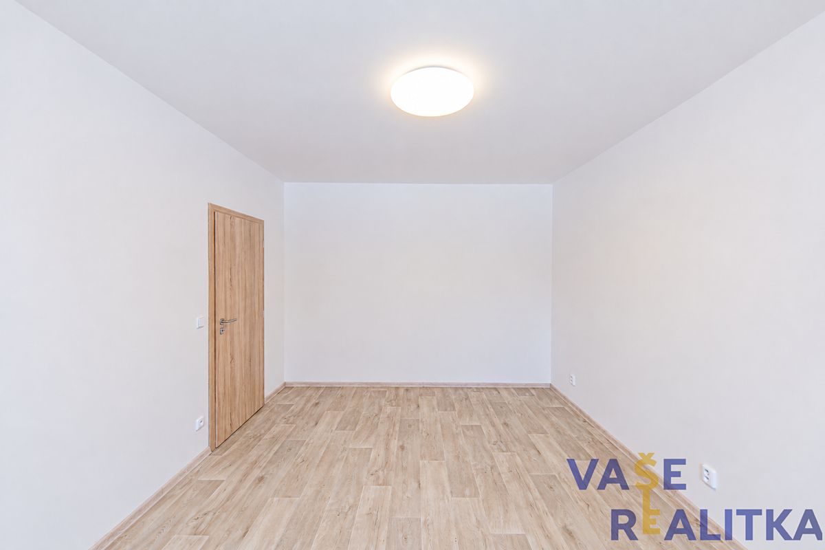 Pronájem bytu 1+1 37 m² – fotografie 4