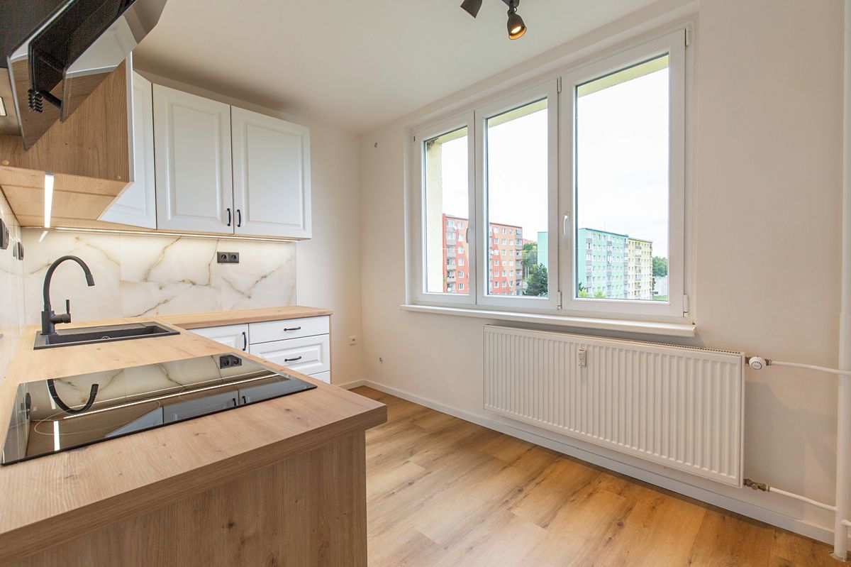 Pronájem bytu 2+1 61 m² – fotografie 3