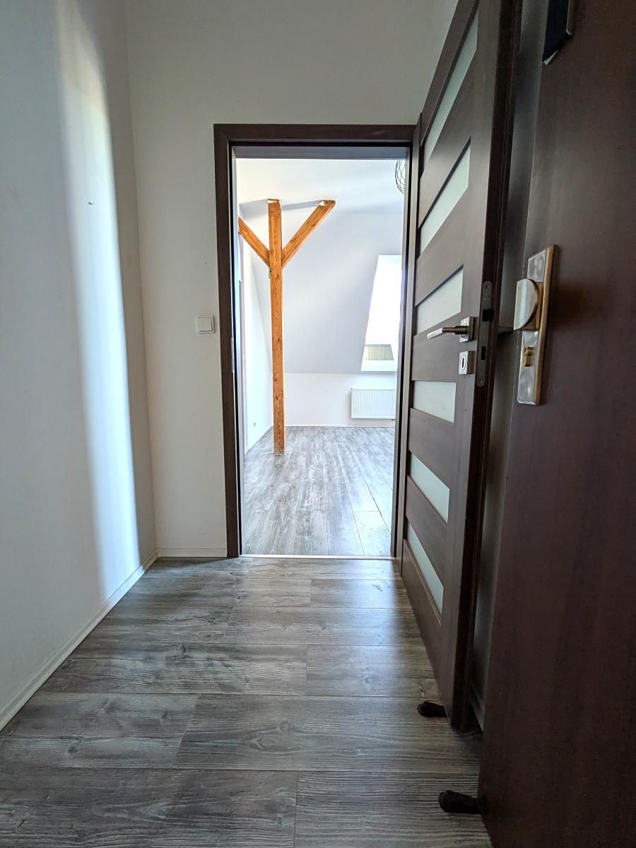 Pronájem bytu 2+kk 40 m² – fotografie 2