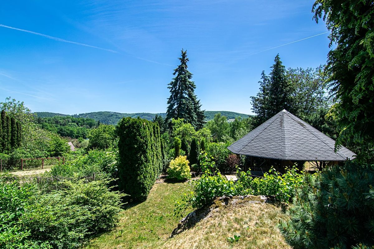 Prodej vily 560 m², pozemek 2497 m² – fotografie 4