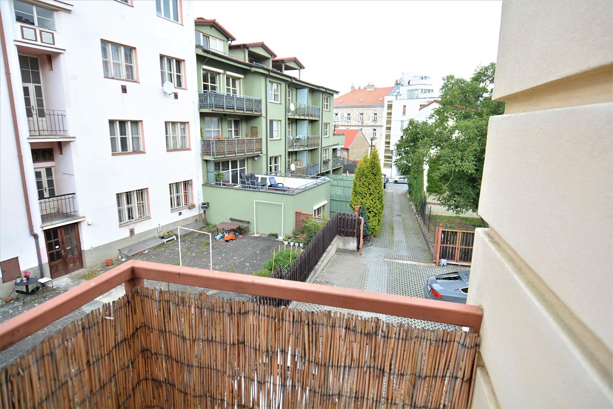 Pronájem bytu 2+kk 37 m² – fotografie 2