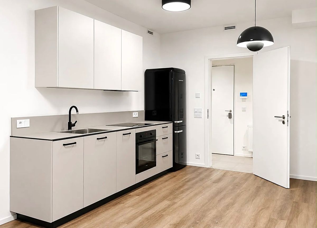 Pronájem bytu 2+kk 135 m² – fotografie 2