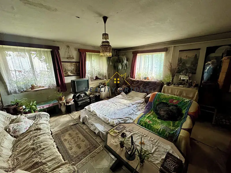 Prodej rodinného domu 188 m², pozemek 466 m², Jesenný – náhled fotky 2