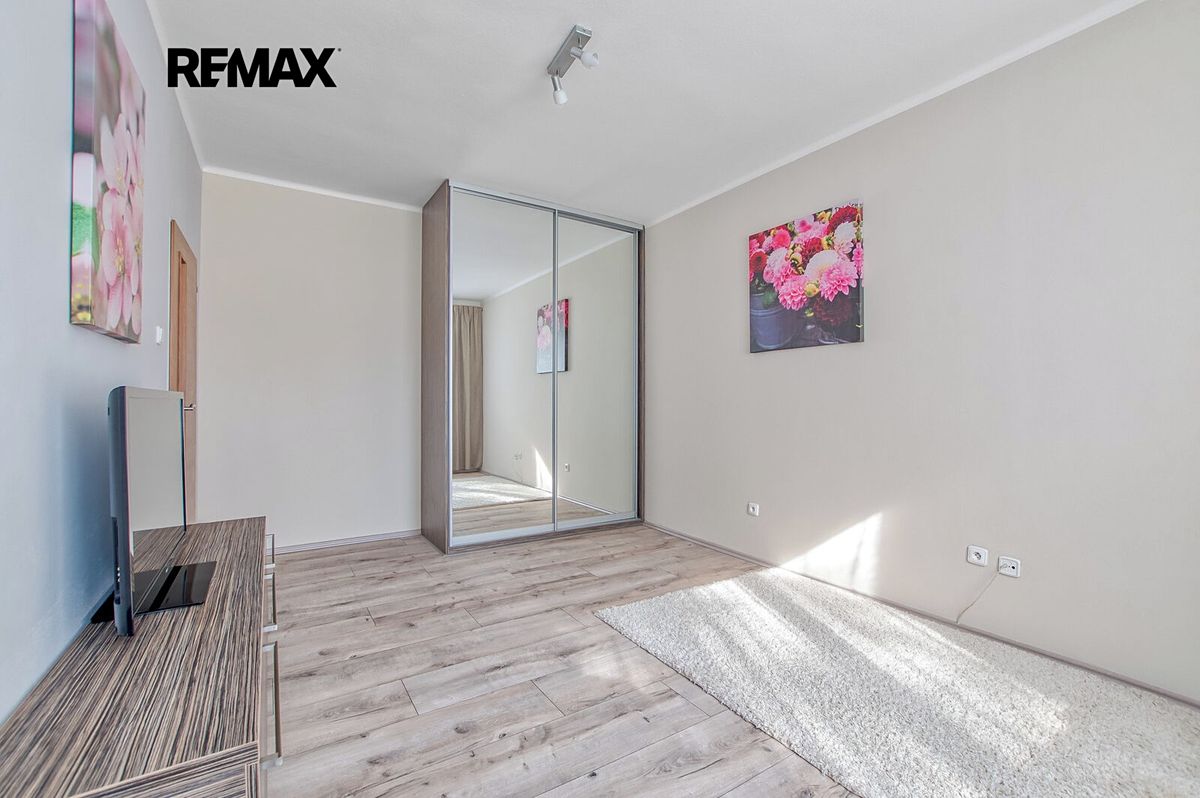 Pronájem bytu 1+kk 26 m² – fotografie 5