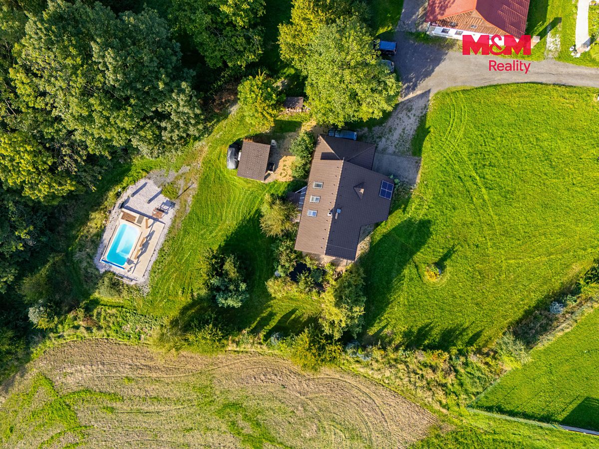 Prodej rodinného domu 204 m², pozemek 2000 m² – fotografie 4