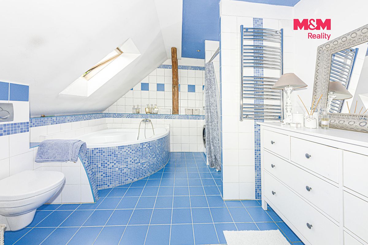 Prodej rodinného domu 185 m², pozemek 1642 m² – fotografie 3