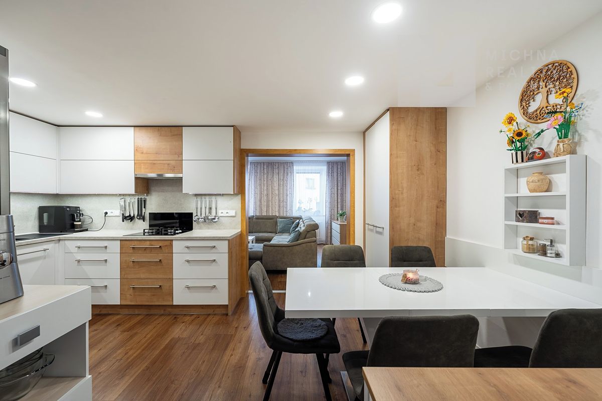 Prodej rodinného domu 190 m², pozemek 653 m² – fotografie 5