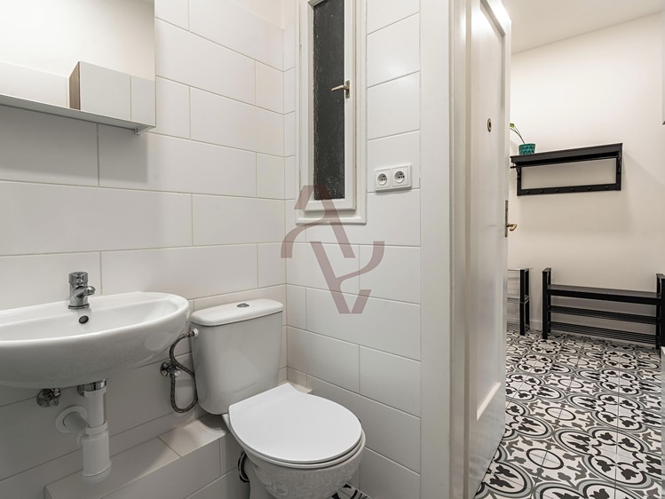 Pronájem bytu 2+kk, 40 m² (8 z 13)