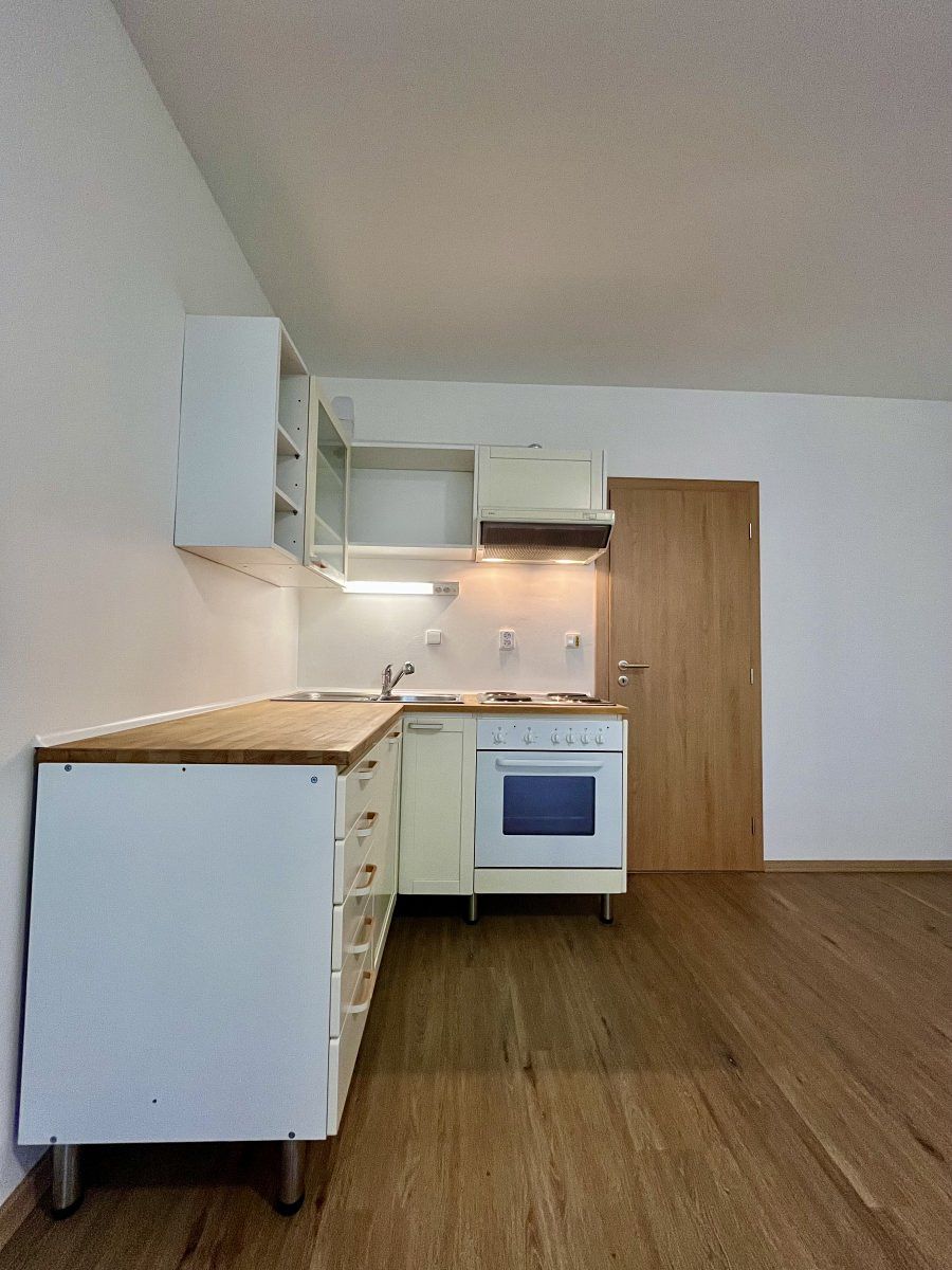 Pronájem bytu 1+kk 27 m² – fotografie 2