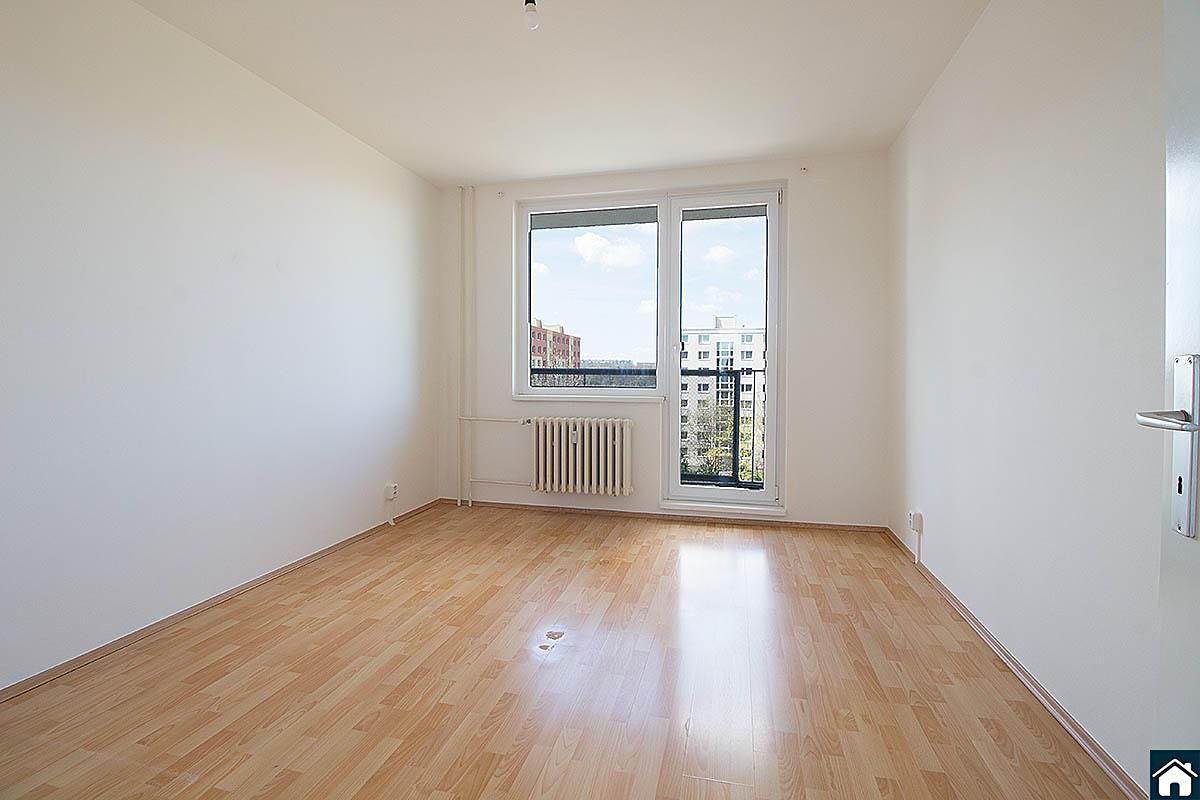 Pronájem bytu 2+1 62 m² – fotografie 3