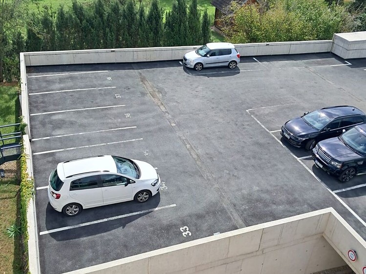 Pronájem nemovitosti, 16 m² (2 z 7)