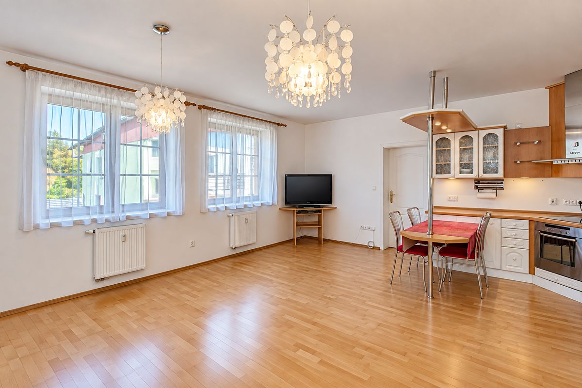 Pronájem bytu 2+kk 49 m² – fotografie 4