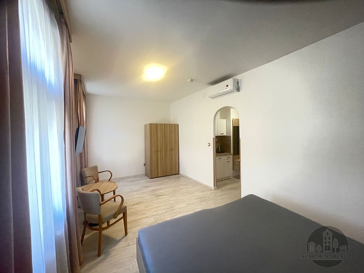 Pronájem bytu 1+kk 27 m² – fotografie 3
