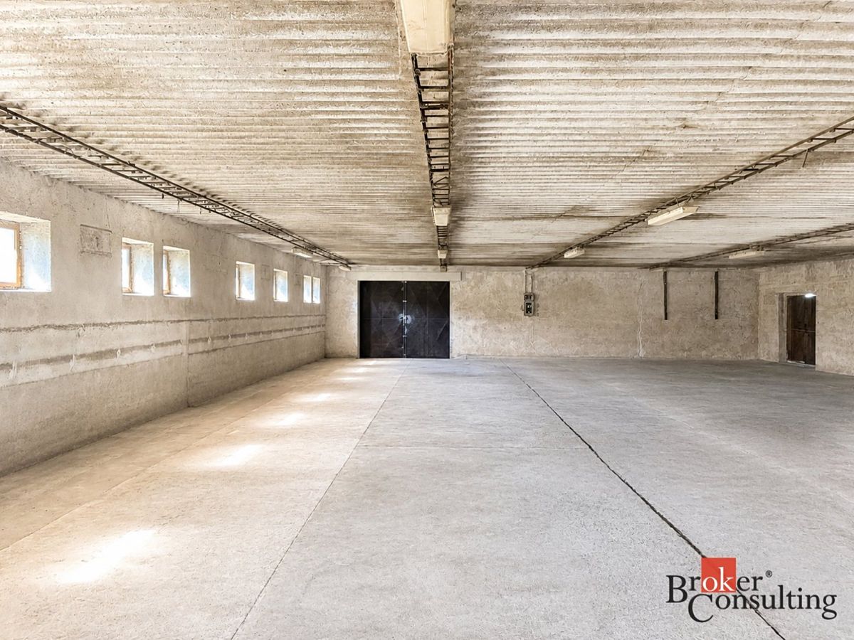 Pronájem skladového prostoru 500 m² – fotografie 2