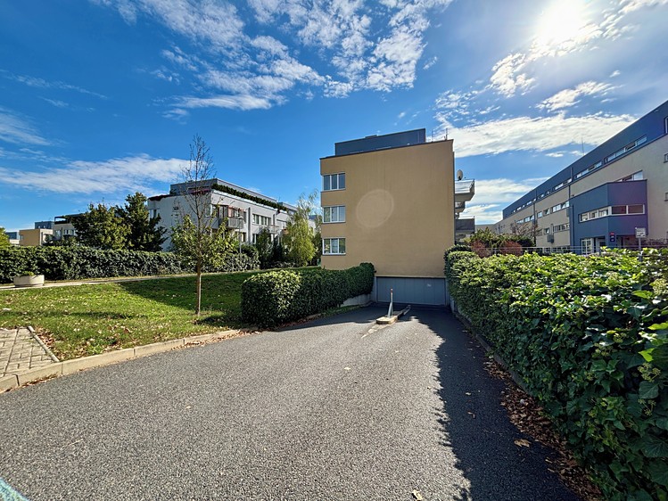 Pronájem bytu 2+kk, 50 m² (24 z 32)