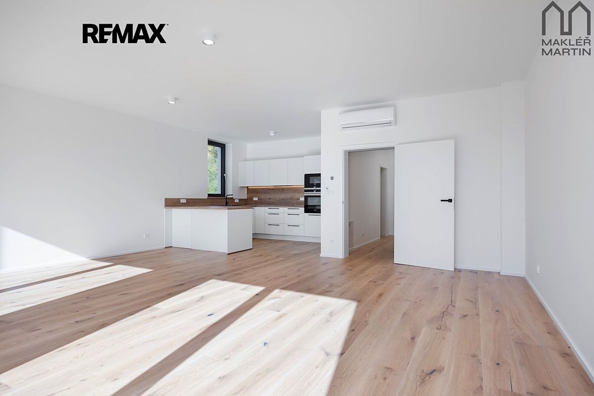 Prodej rodinného domu 178 m², pozemek 392 m² – fotografie 3