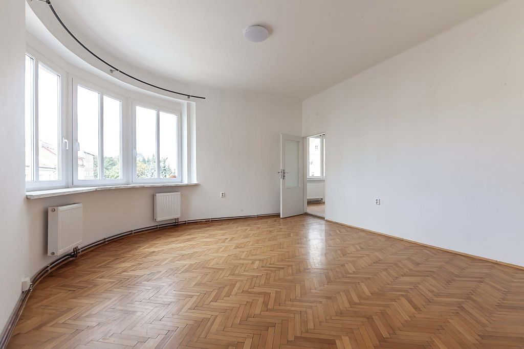 Pronájem bytu 2+1 79 m² – fotografie 4