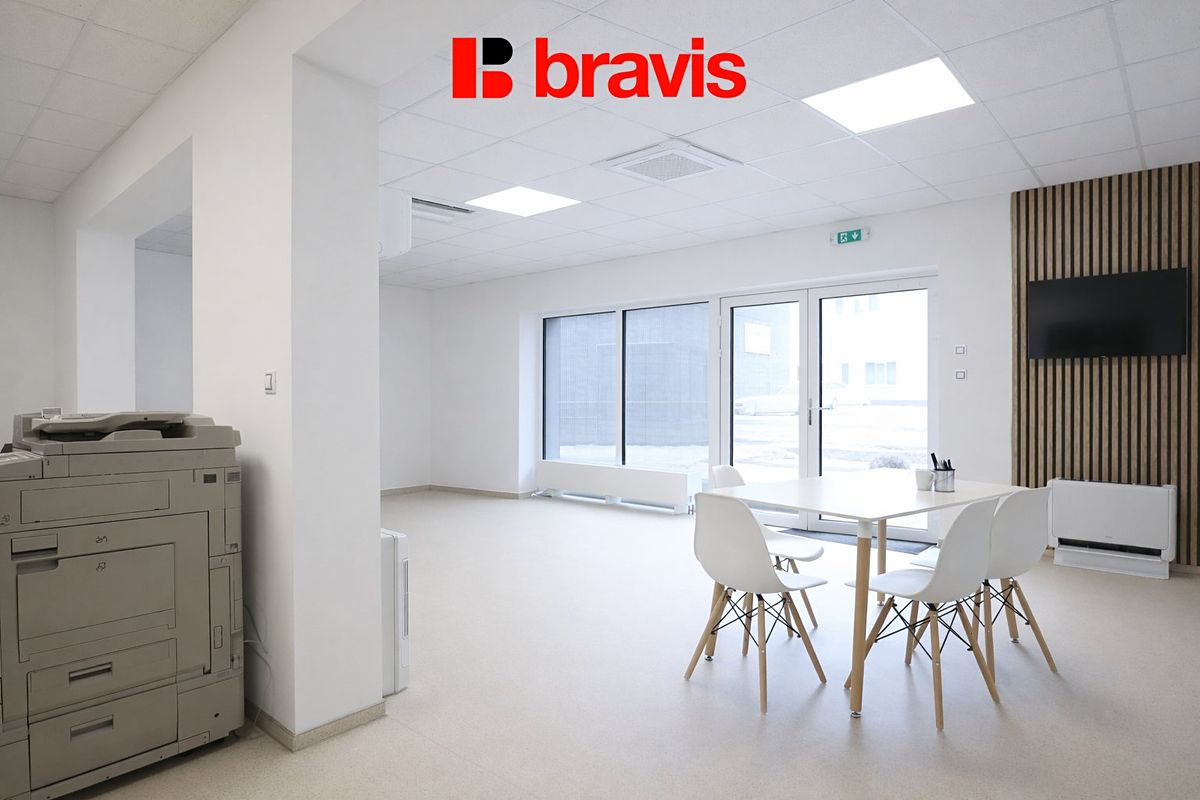 Pronájem obchodního prostoru 124 m² – fotografie 3