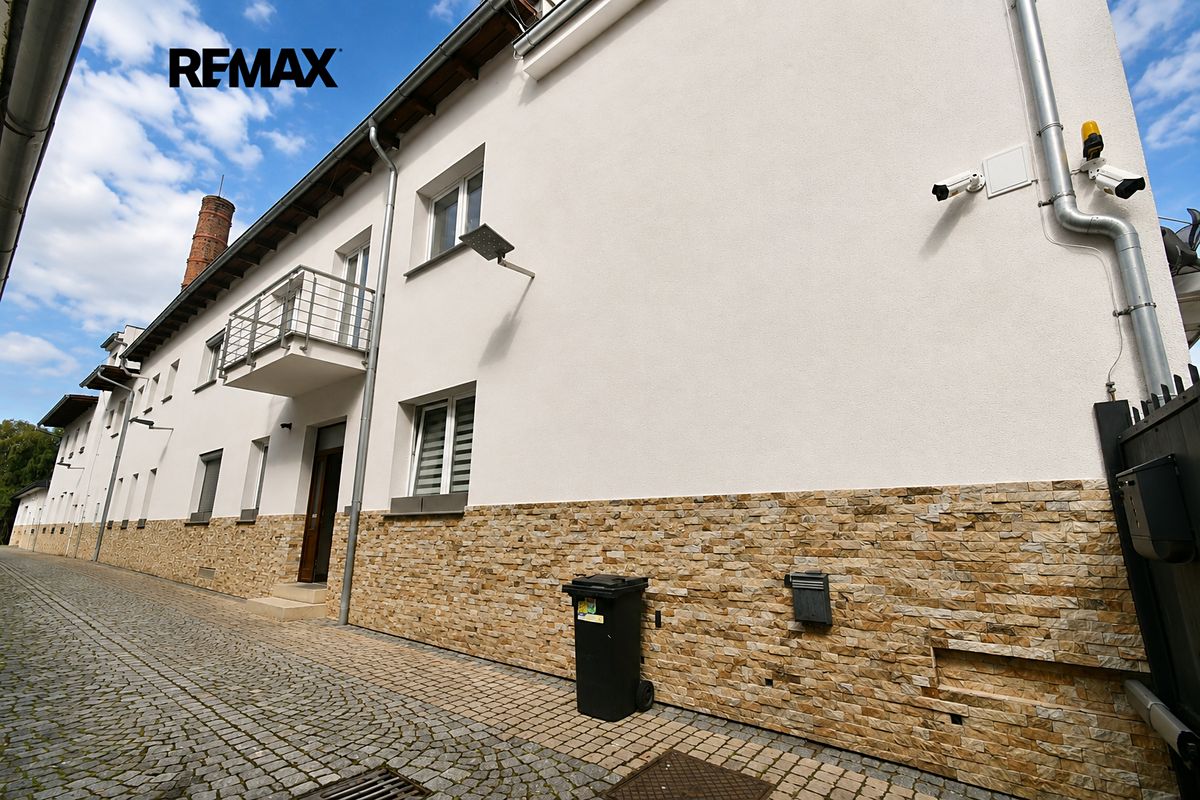 Pronájem rodinného domu 160 m², pozemek 1570 m²
