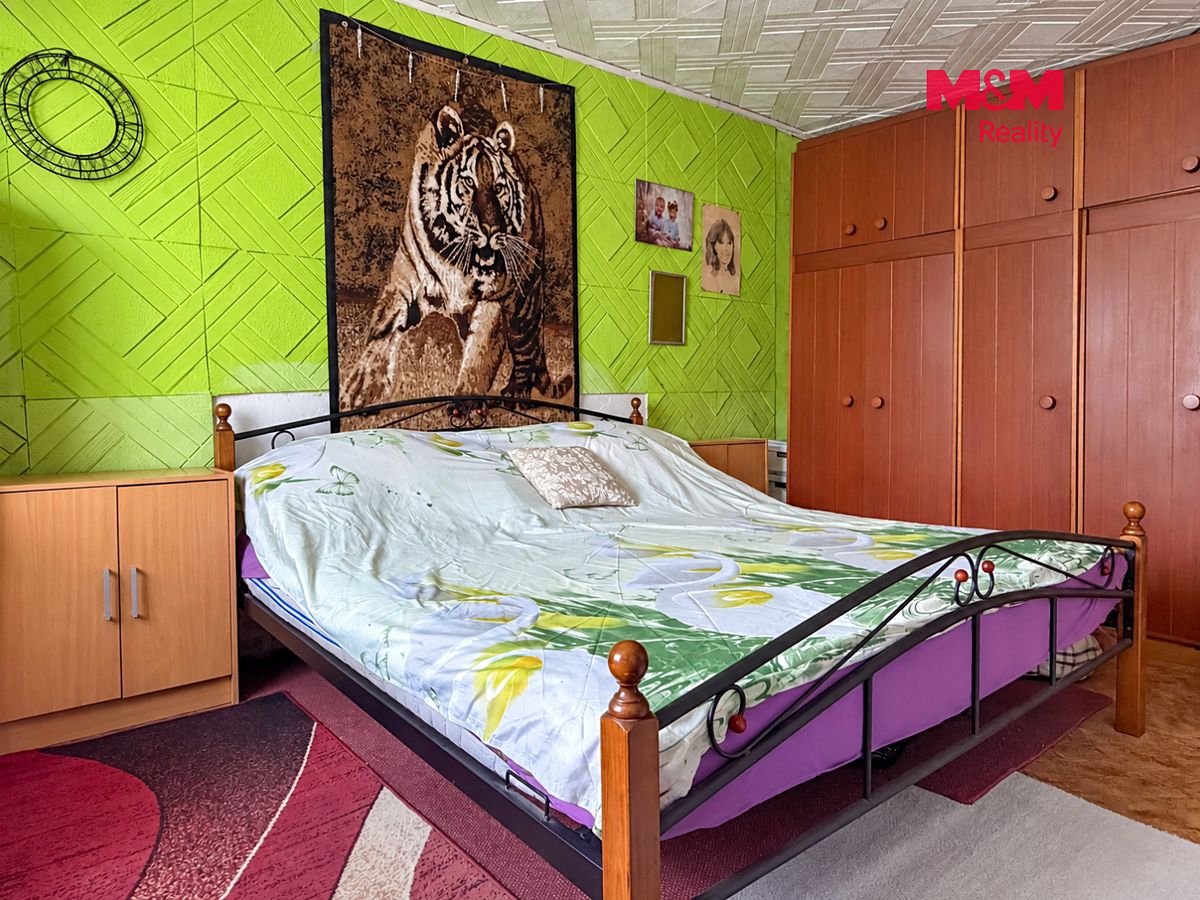 Prodej rodinného domu 90 m², pozemek 988 m² – fotografie 3
