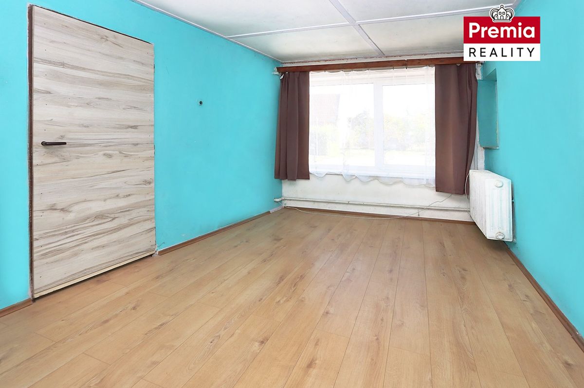 Prodej rodinného domu 230 m², pozemek 833 m² – fotografie 3