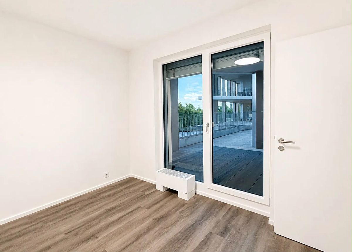 Pronájem bytu 2+kk 135 m² – fotografie 4