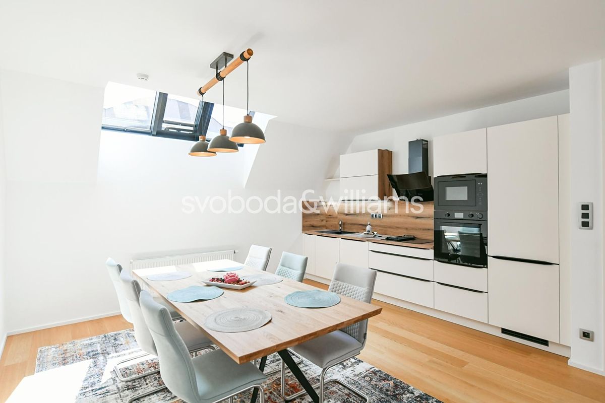Pronájem bytu 3+kk 94 m² – fotografie 3