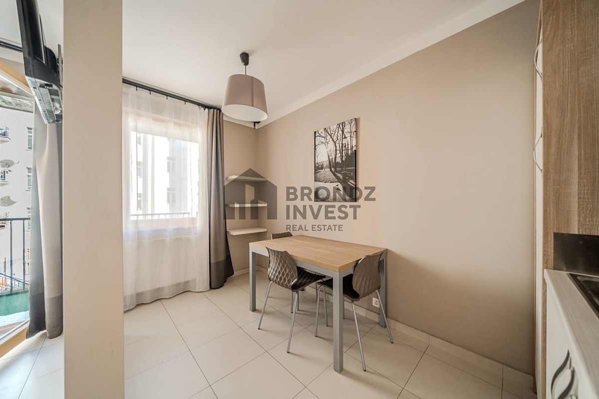 Pronájem bytu 1+kk 28 m² – fotografie 4