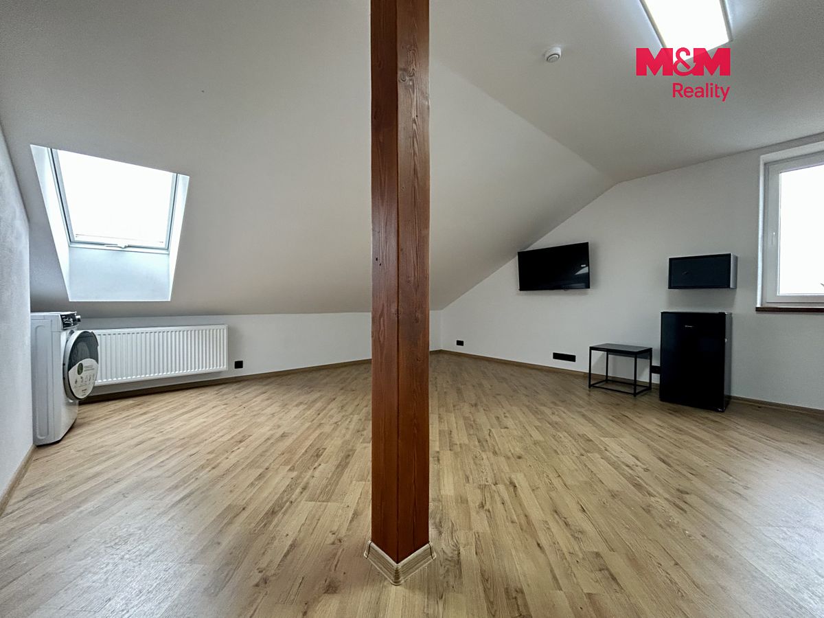 Pronájem bytu 1+kk 24 m² – fotografie 4