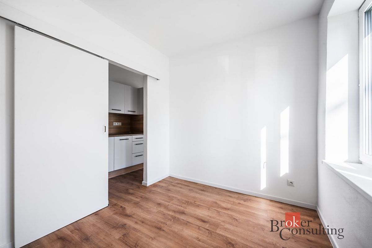 Pronájem bytu 2+kk 37 m² – fotografie 4