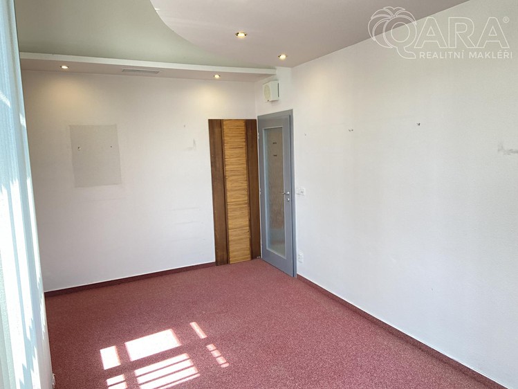 Pronájem komerčního prostoru, 15 m² (5 z 7)