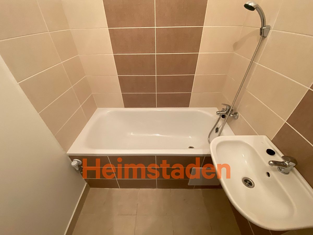 Pronájem bytu 2+1 49 m² – fotografie 4