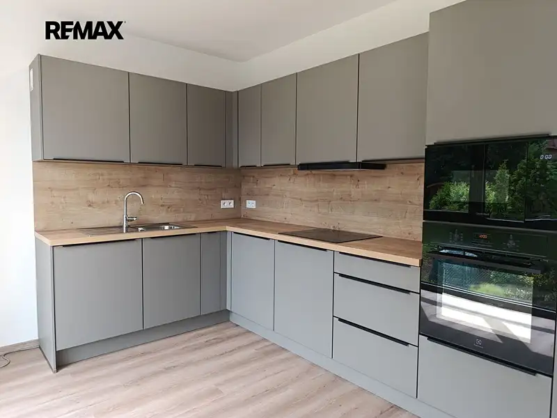 Pronájem bytu 3+kk 72 m², Bystřany – náhled fotky 3