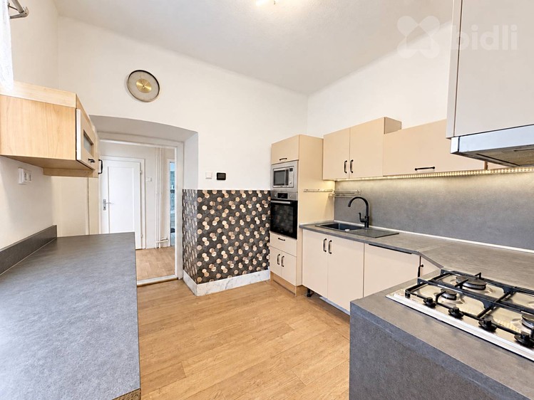 Будинок на продаж, 200 м² (12 з 17)