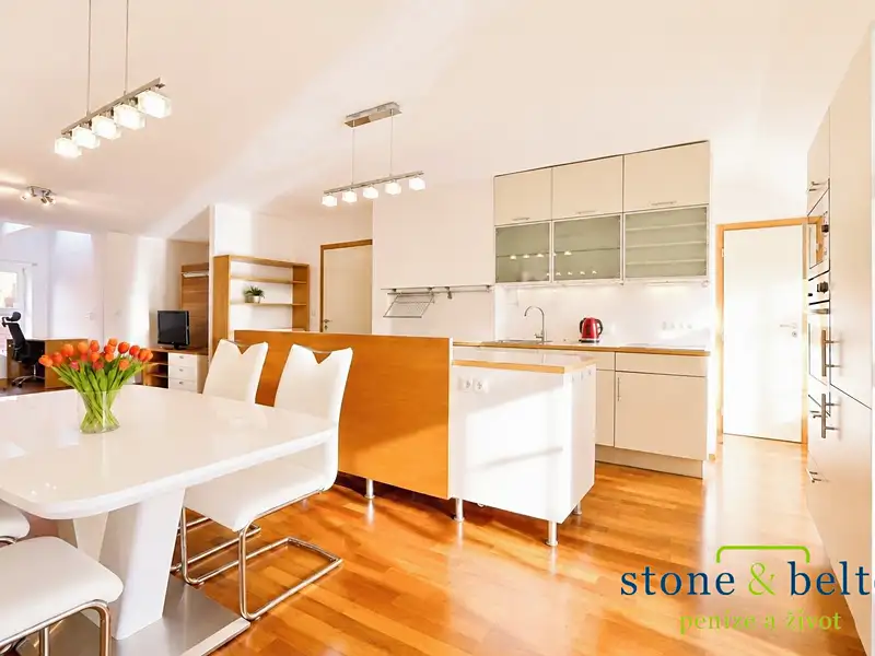 Prodej bytu 3+kk 134 m², Praha – náhled fotky 1