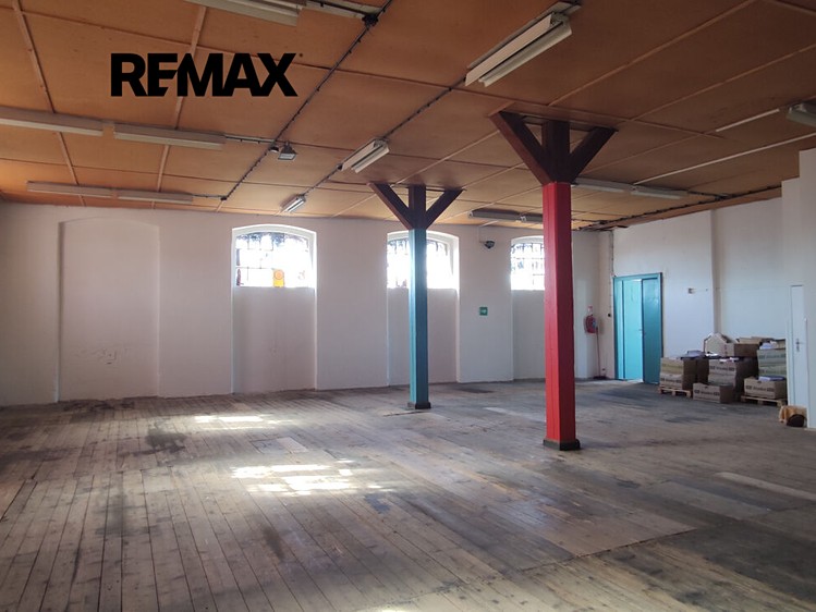 Комерційне приміщення в оренду, 400 000 м² (2 з 11)