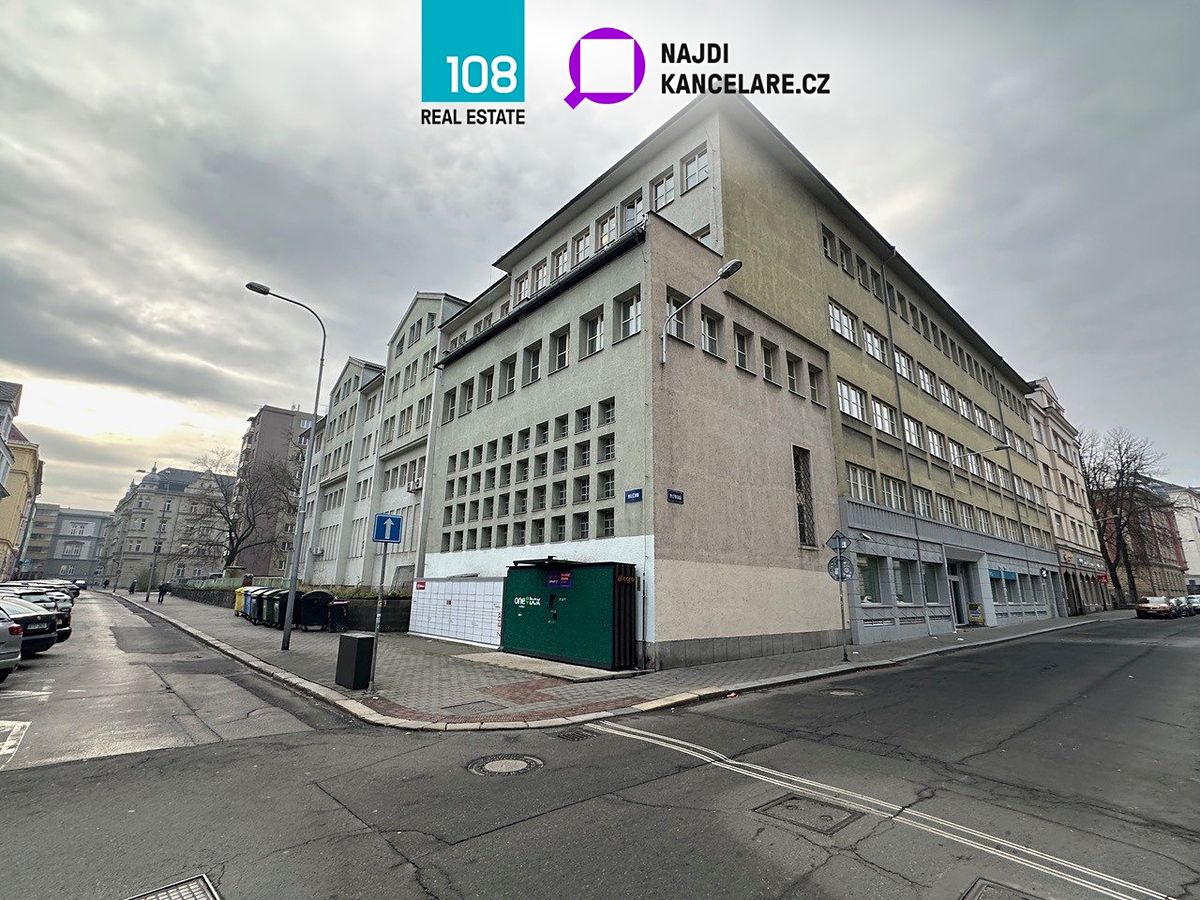 Pronájem kanceláře 645 m²